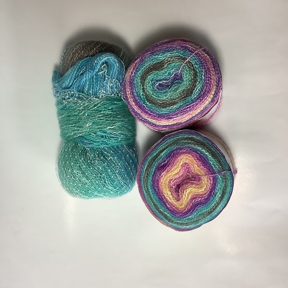 Lot of 3 - Lion Brand Shawl in a Cake yarn - Picture 4 of 5